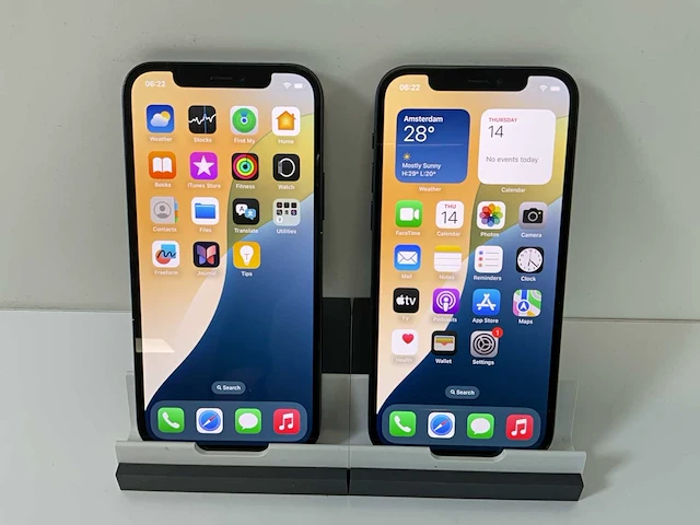 Apple iphone 12 - 64 gb - black (2x) - afbeelding 1 van  6