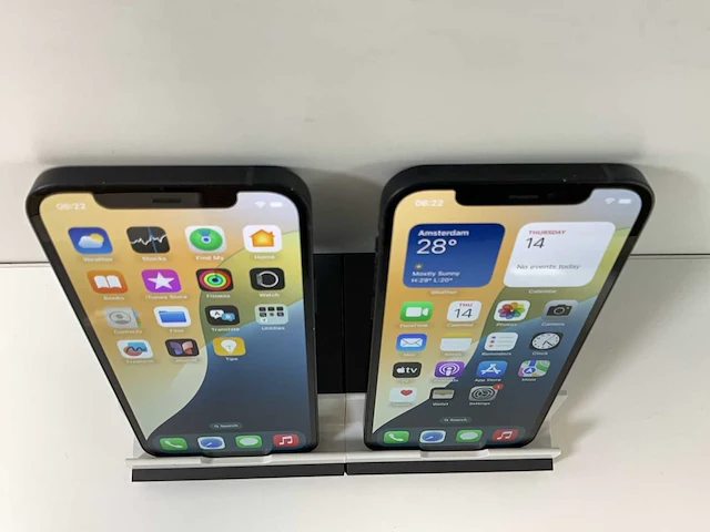 Apple iphone 12 - 64 gb - black (2x) - afbeelding 4 van  6