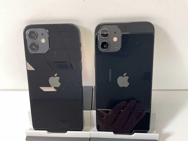 Apple iphone 12 - 64 gb - black (2x) - afbeelding 5 van  6