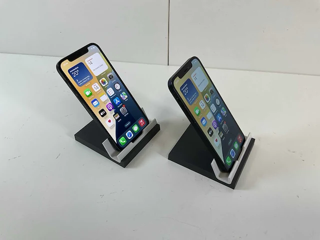 Apple iphone 12 - 64 gb - black (2x) - afbeelding 3 van  4
