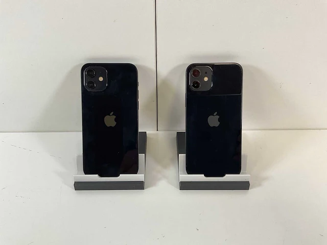 Apple iphone 12 - 64 gb - black (2x) - afbeelding 4 van  4