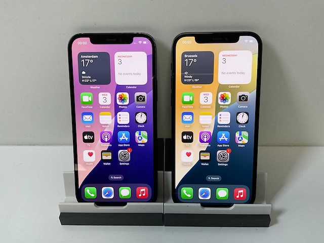 Apple iphone 12 - 64 gb - black (2x) - afbeelding 1 van  6