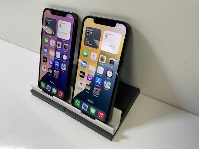 Apple iphone 12 - 64 gb - black (2x) - afbeelding 3 van  6