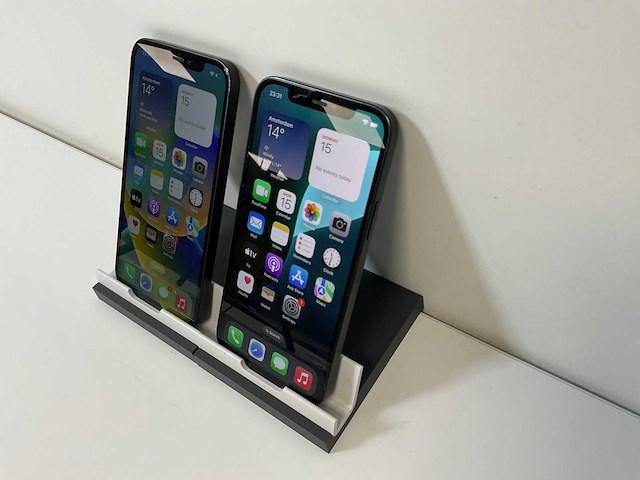 Apple iphone 12 - 64 gb - black (2x) - afbeelding 3 van  6