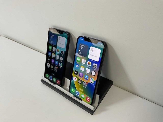 Apple iphone 12 - 64 gb - black (2x) - afbeelding 3 van  6