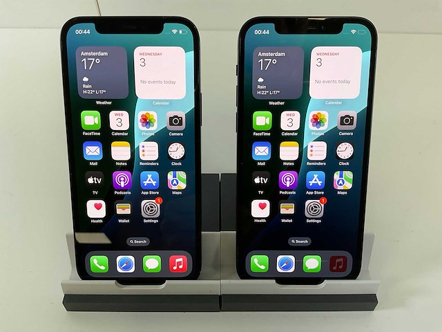 Apple iphone 12 - 64 gb - black (2x) - afbeelding 1 van  5