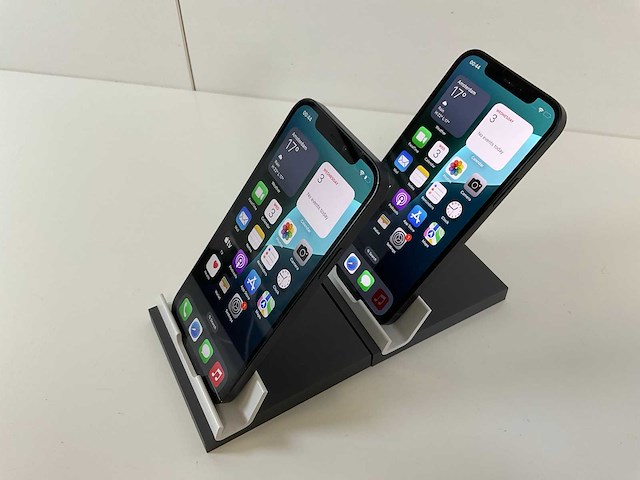 Apple iphone 12 - 64 gb - black (2x) - afbeelding 4 van  5