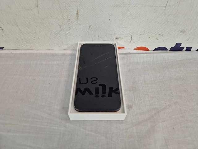 Apple iphone 12 - 64gb - zwart - afbeelding 3 van  3