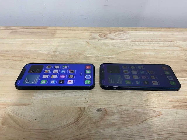 Apple iphone 12 | a2403 smartphone (2x) - afbeelding 3 van  10