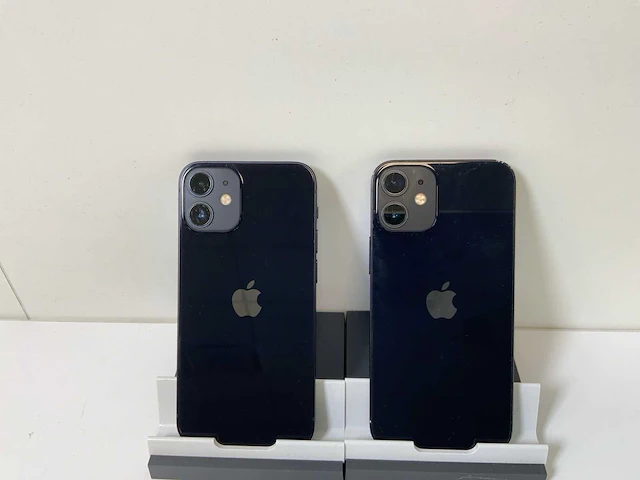 Apple iphone 12 mini - 64 gb - black (2x) - afbeelding 4 van  4
