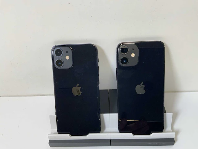 Apple iphone 12 mini - 64 gb - black (2x) - afbeelding 4 van  4