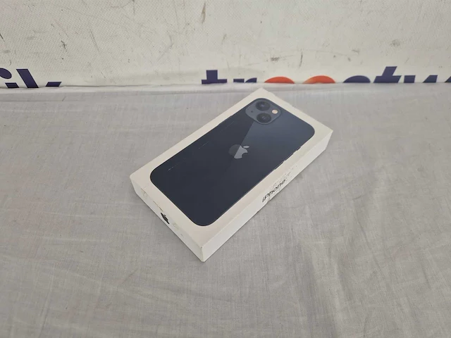 Apple iphone 13 - 128gb - middernacht - afbeelding 3 van  3