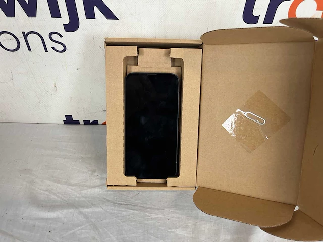 Apple iphone 13 - 128gb - middernacht - afbeelding 2 van  2