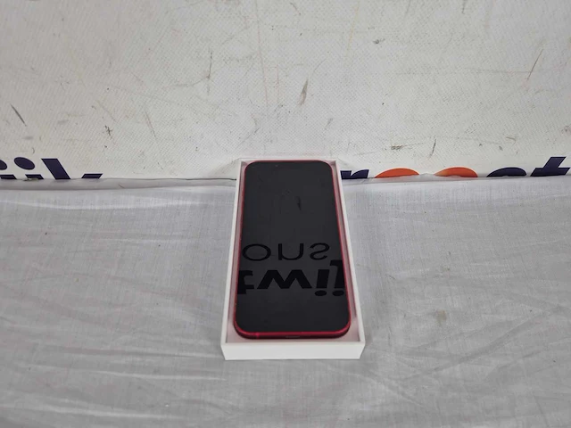 Apple iphone 13 - 128gb - rood - afbeelding 3 van  4
