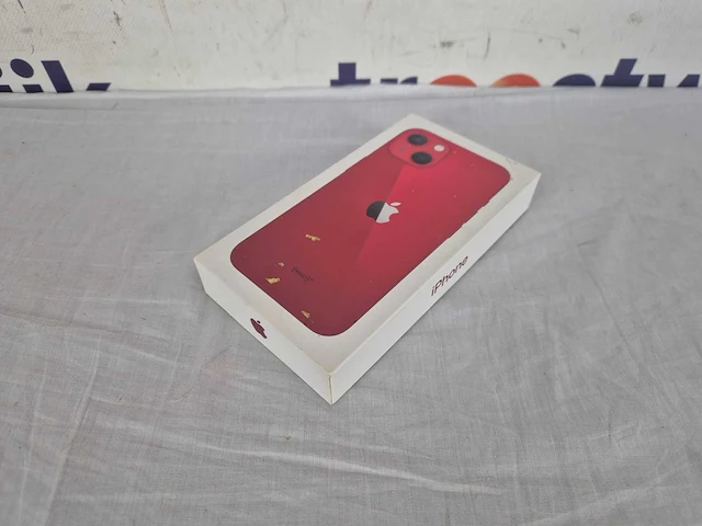 Apple iphone 13 - 128gb - rood - afbeelding 3 van  3