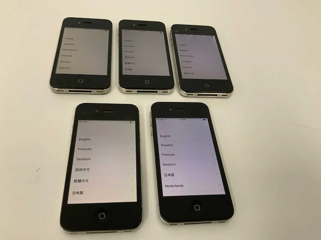 Apple iphone 4s 16gb zwart md235dn/a (5x) - afbeelding 1 van  3