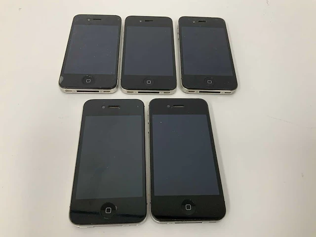 Apple iphone 4s 16gb zwart md235dn/a (5x) - afbeelding 2 van  3