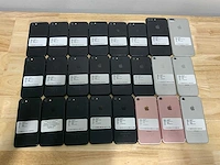 Apple iphone 7 smartphone (24x) - afbeelding 2 van  26