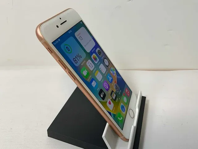 Apple iphone 8 - 64 gb - gold - afbeelding 3 van  4