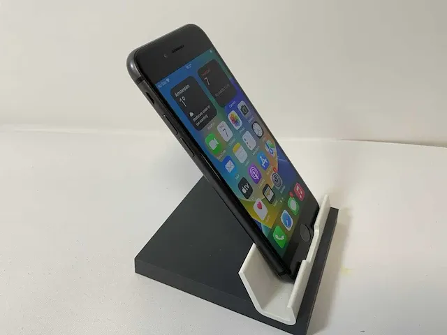 Apple iphone 8 - 64 gb - space gray - afbeelding 3 van  4