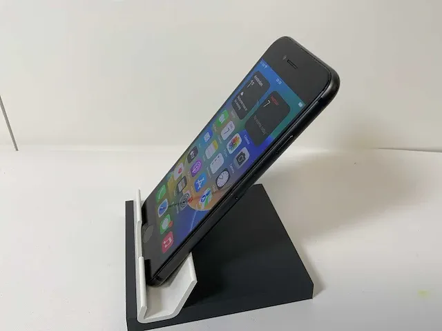Apple iphone 8 - 64 gb - space gray - afbeelding 3 van  4