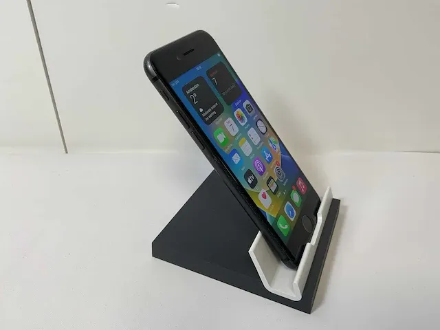 Apple iphone 8 - 64 gb - space gray - afbeelding 2 van  4