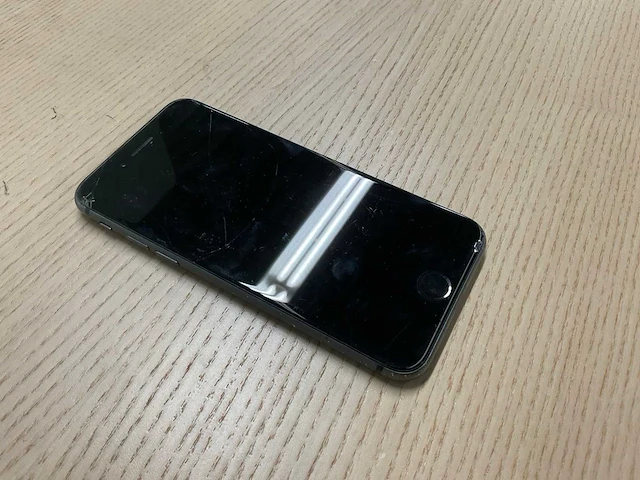 Apple iphone 8 64gb mobiele telefoon - afbeelding 3 van  10