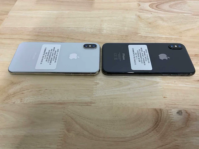 Apple iphone 8 a1897 mobiele telefoon (2x) - afbeelding 5 van  7