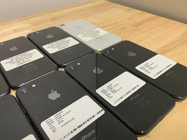 Apple iphone 8 a1905 mobiele telefoon (14x) - afbeelding 10 van  10