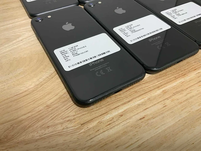 Apple iphone 8 a1905 mobiele telefoon (14x) - afbeelding 8 van  10