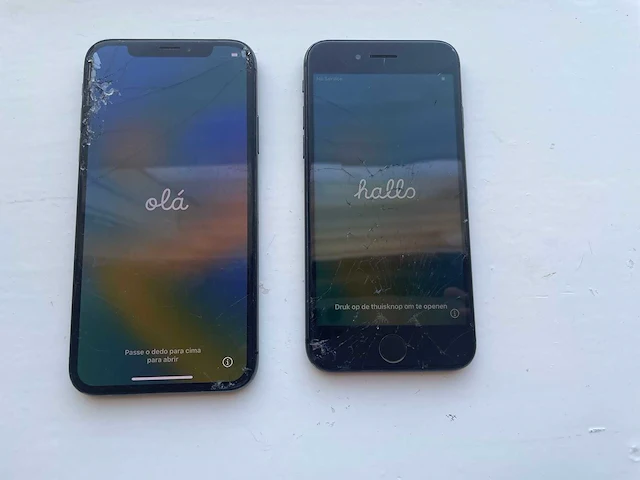 Apple iphone mobiele telefoon (2x) - afbeelding 1 van  4