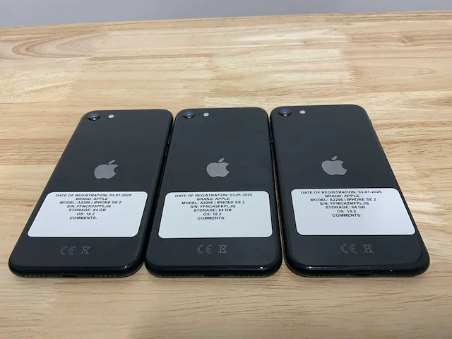 Apple iphone se 2 a2296 mobiele telefoon (3x) - afbeelding 2 van  7