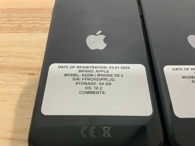 Apple iphone se 2 a2296 mobiele telefoon (3x) - afbeelding 3 van  7
