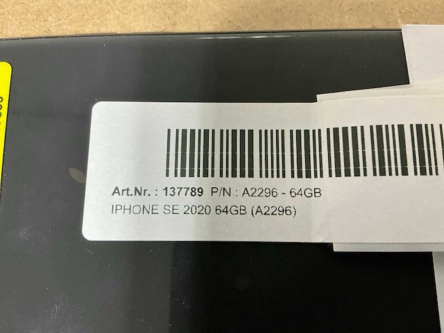 Apple iphone se 2020 64gb a2296 - afbeelding 4 van  4