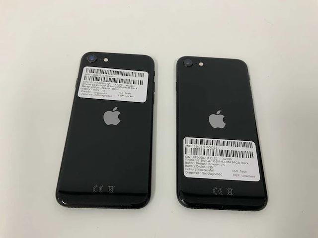 Apple iphone se (2020): 64gb black - mx9r2zd/a (2x) - afbeelding 3 van  3