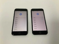 Apple iphone se (2020): 64gb black - mx9r2zd/a (2x) - afbeelding 1 van  3
