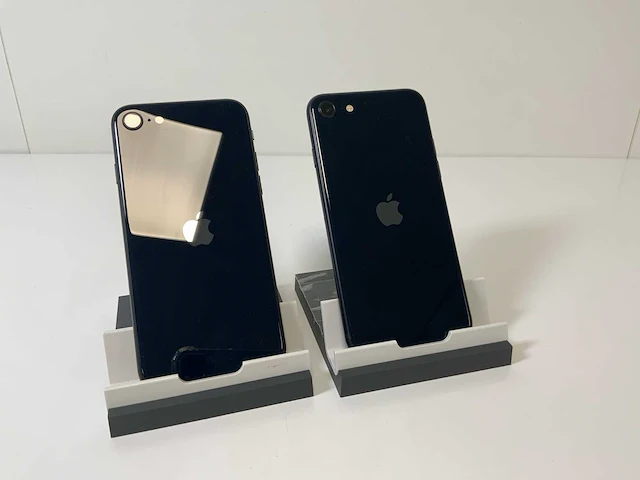 Apple iphone se 3rd - 128 gb - midnight (2x) - afbeelding 4 van  4