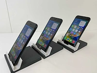 Apple iphone se 3rd gen - 64 gb - midnight (3x) - afbeelding 3 van  4