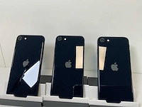 Apple iphone se 3rd gen - 64 gb - midnight (3x) - afbeelding 4 van  4