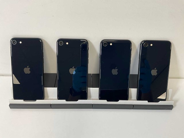 Apple iphone se 3rd gen - 64 gb - midnight (4x) - afbeelding 6 van  6
