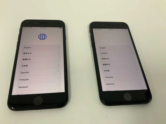 Apple iphone se(2020) 2nd gen 64gb black (2x) - afbeelding 1 van  3