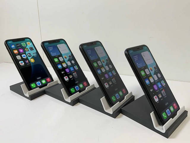 Apple iphone xr - 64 gb - black (4x) - afbeelding 3 van  5