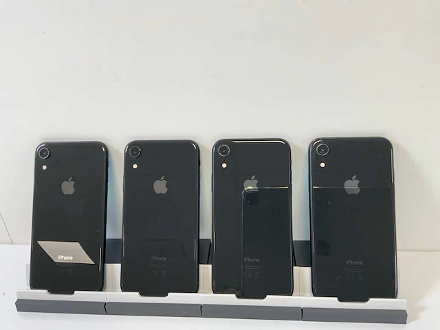 Apple iphone xr - 64 gb - black (4x) - afbeelding 4 van  4