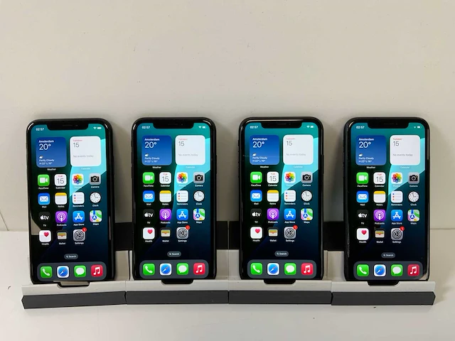 Apple iphone xr - 64 gb - black (4x) - afbeelding 1 van  5