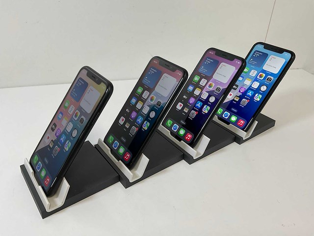 Apple iphone xr - 64 gb - black (4x) - afbeelding 5 van  6