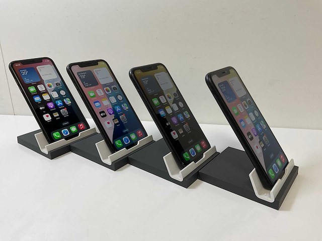 Apple iphone xr - 64 gb - black (4x) - afbeelding 4 van  6