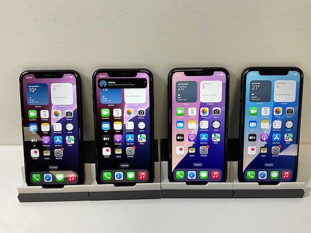 Apple iphone xr - 64 gb - black (4x) - afbeelding 1 van  6