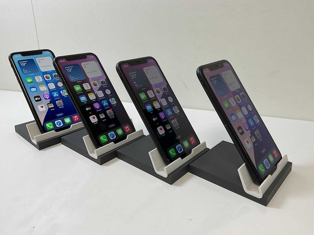 Apple iphone xr - 64 gb - black (4x) - afbeelding 4 van  6