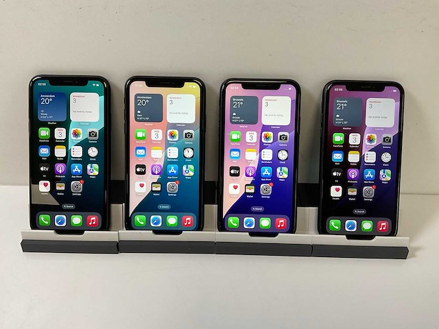 Apple iphone xr - 64 gb - black (4x) - afbeelding 1 van  6