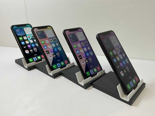 Apple iphone xr - 64 gb - black (4x) - afbeelding 4 van  6